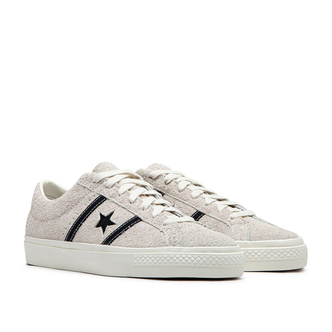 Converse One Star Academy Pro Suede (Crème / Zwart)