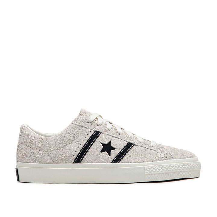 Converse One Star Academy Pro Suede (Crème / Zwart)