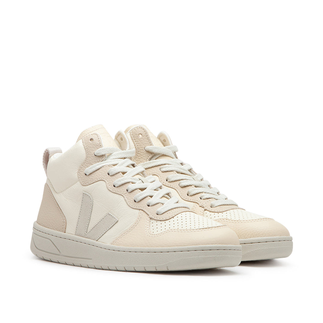 Veja V-15 Chromefree Leather (Beige)