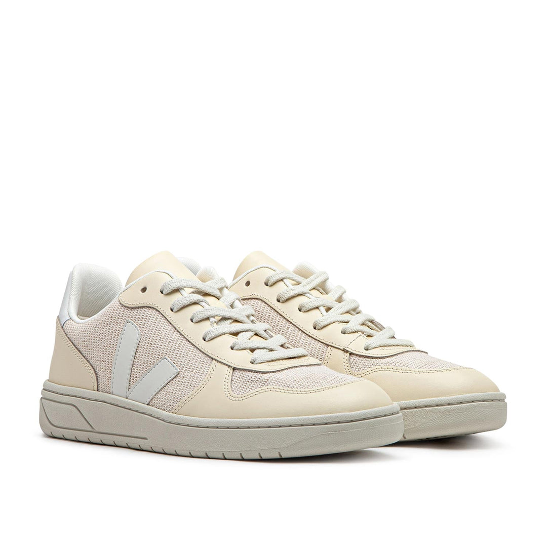 Veja V-10 (Cream / White)